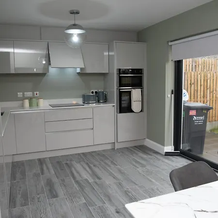 Сasa de vacaciones Luxury 3 Bed Town House Dog Friendly