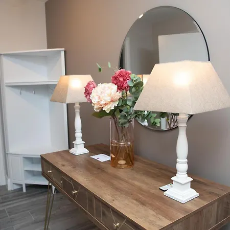 Luxury 3 Bed Town House Dog Friendly *