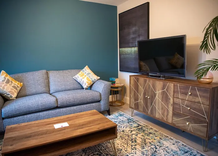 Luxury 3 Bed Town House Dog Friendly